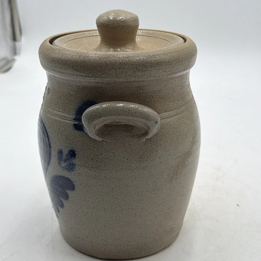 Rowe Pottery excellent pre